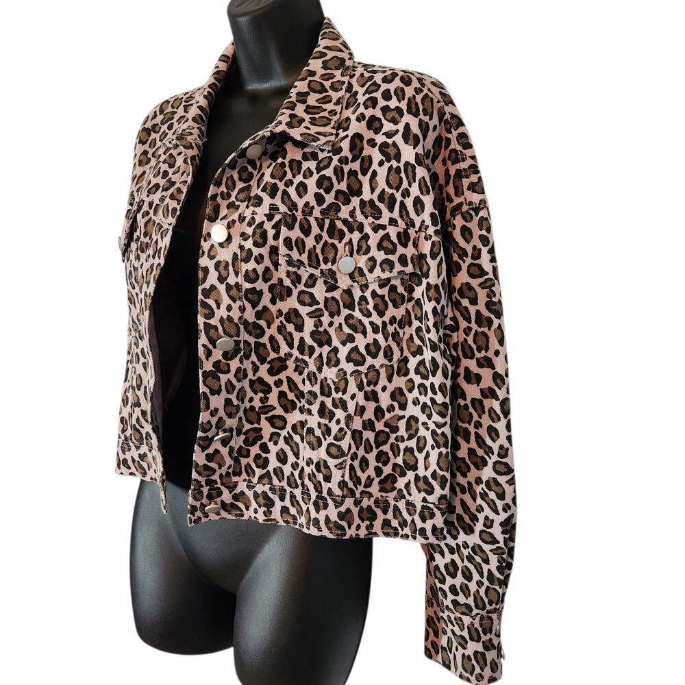 Le Lis leopard print denim jacket button front size S - Picture 2 of 7